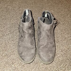 EUC Old Navy Toddler Size 8 Gray/Brown Suede Ankle Boots